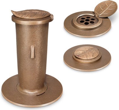 [ST-53216] Zapuštěná váza s víkem na náhrobek, bronz, výška 27 cm