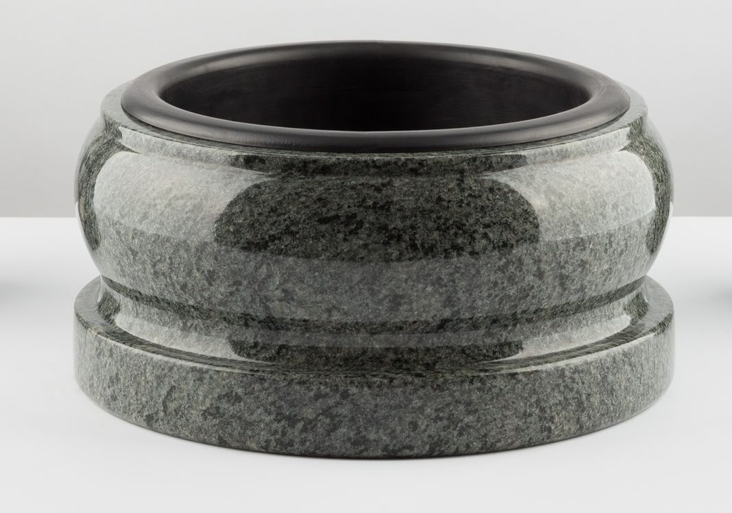 Granit-Friedhofs-Schale M16 Ø 33 cm