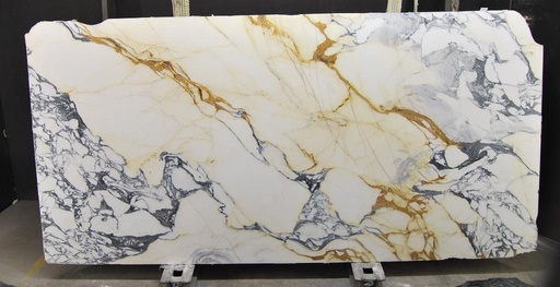 [2026/2] CALACATTA REGULAR (2,0 cm Material)