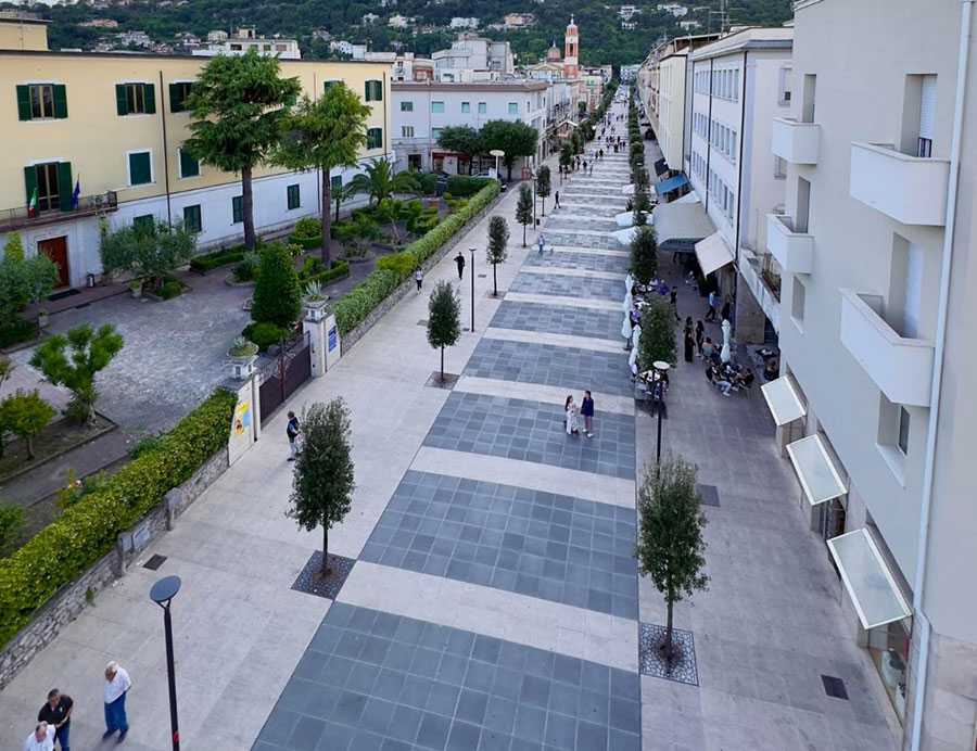 Pavé 5 cm Lavica Grigia – tři viditelné strany, nulová údržba